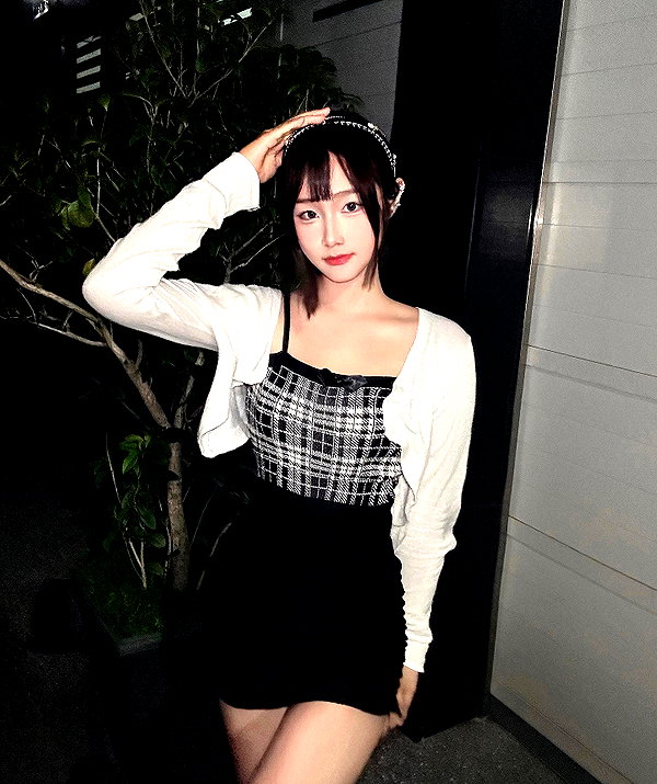 lai_931201 instagram image archive image