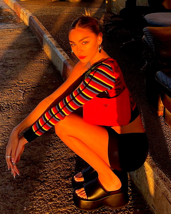 maya.keyy instagram image archive image
