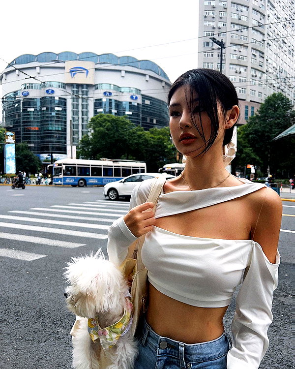 ll.lu1s instagram image archive image