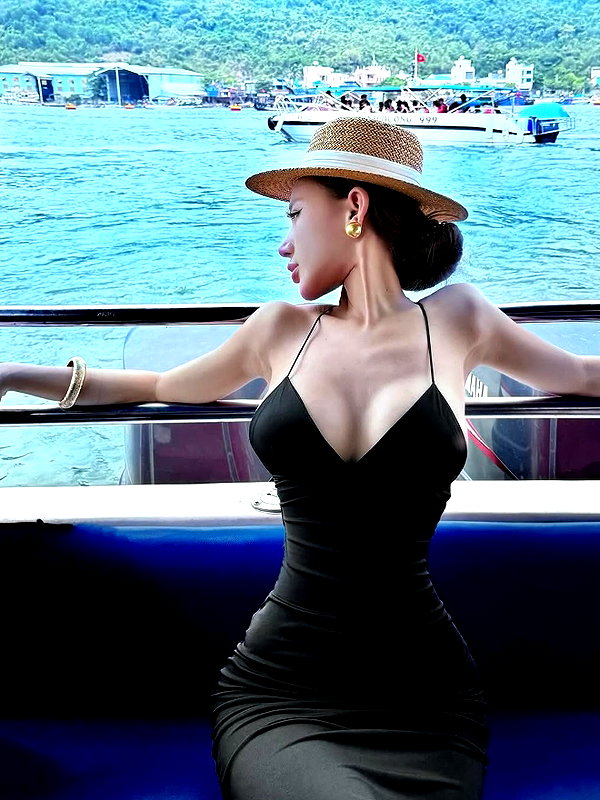 lyhythuedoxinh instagram image archive image