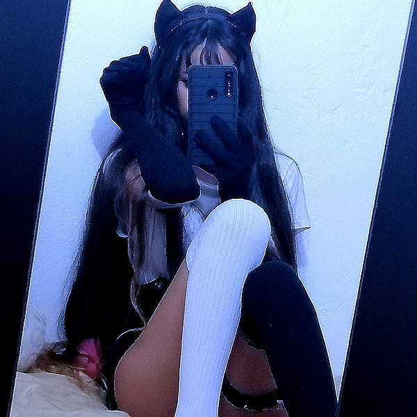 shevaal_x instagram image archive image
