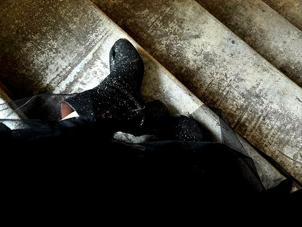 vvelum_ instagram image archive image