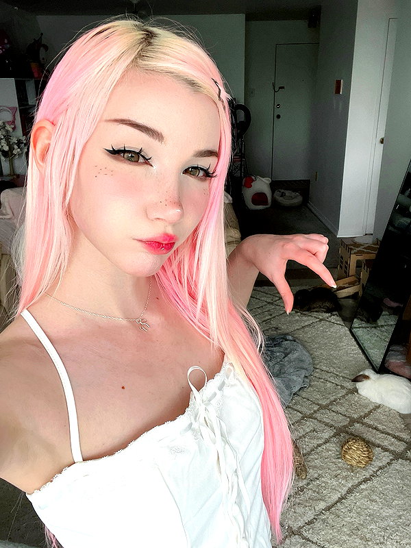 danielle.mercedie instagram image archive image