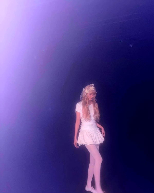 hhh.e_c.v instagram image archive image