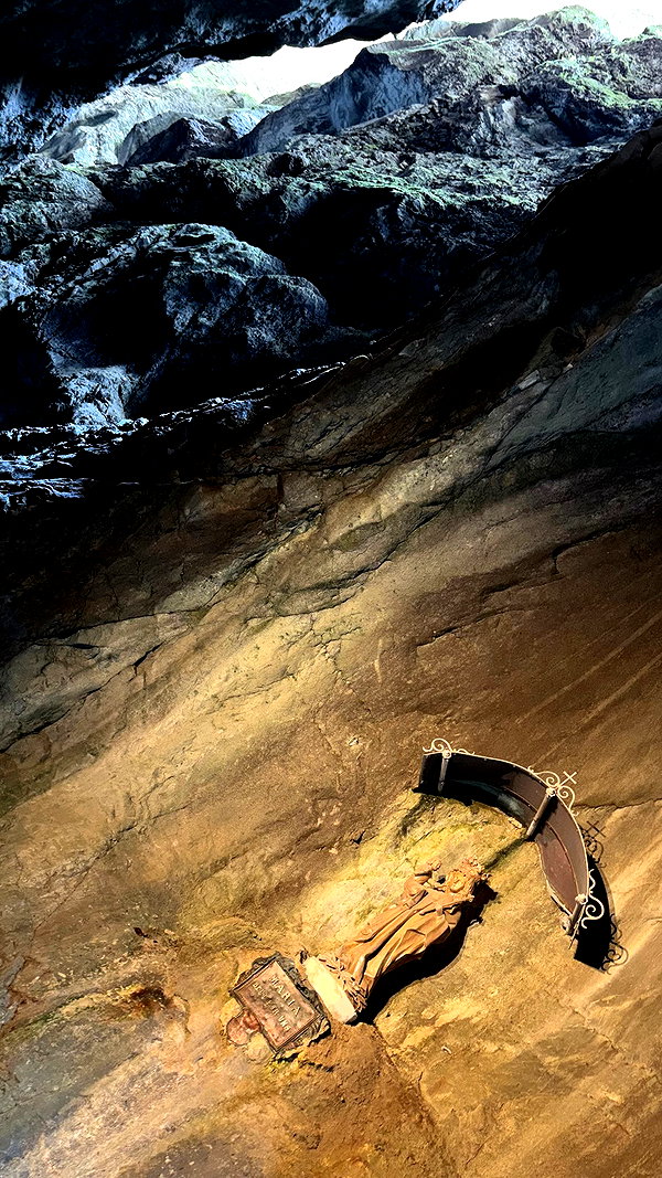 hikattti instagram image archive image