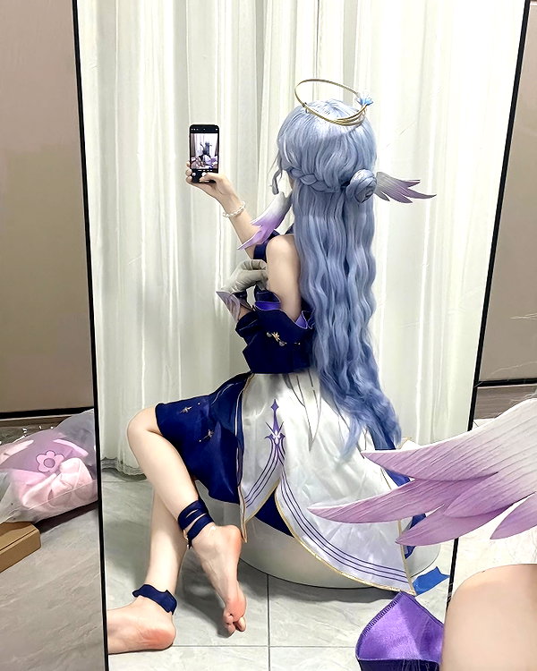 gallery_cosplayer instagram image archive image