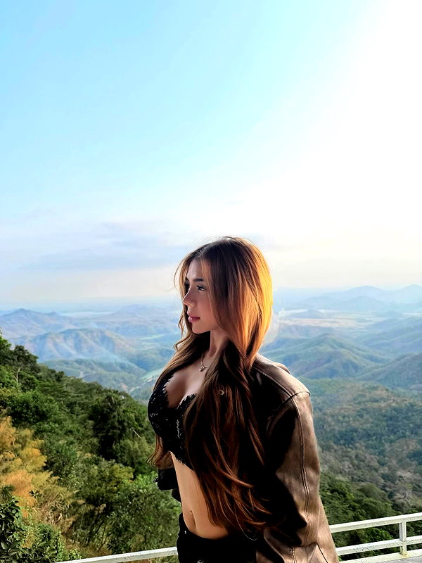 lyhythuedoxinh instagram image archive image