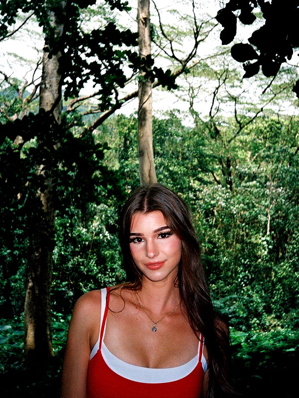 brookemonk instagram image archive image