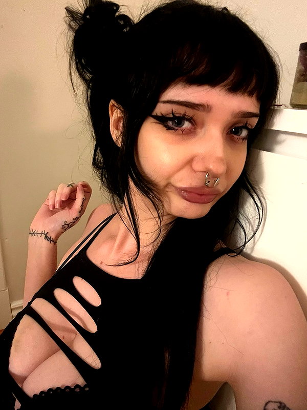 kaitfuckinglyn instagram image archive image