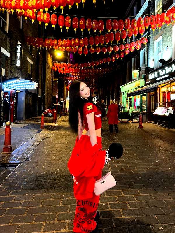 joycee.e instagram image archive image