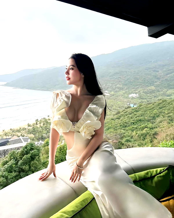 lyhythuedoxinh instagram image archive image