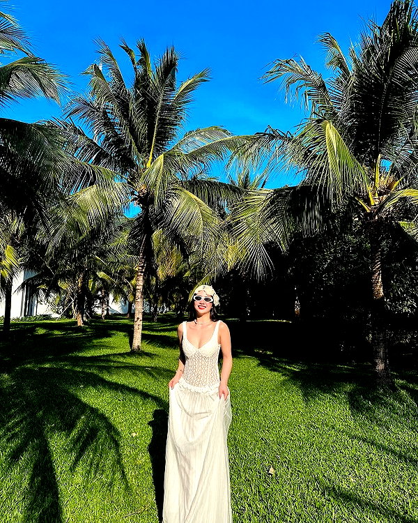 lyhythuedoxinh instagram image archive image