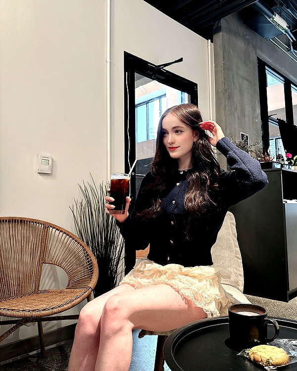 1uvgabi instagram image archive image