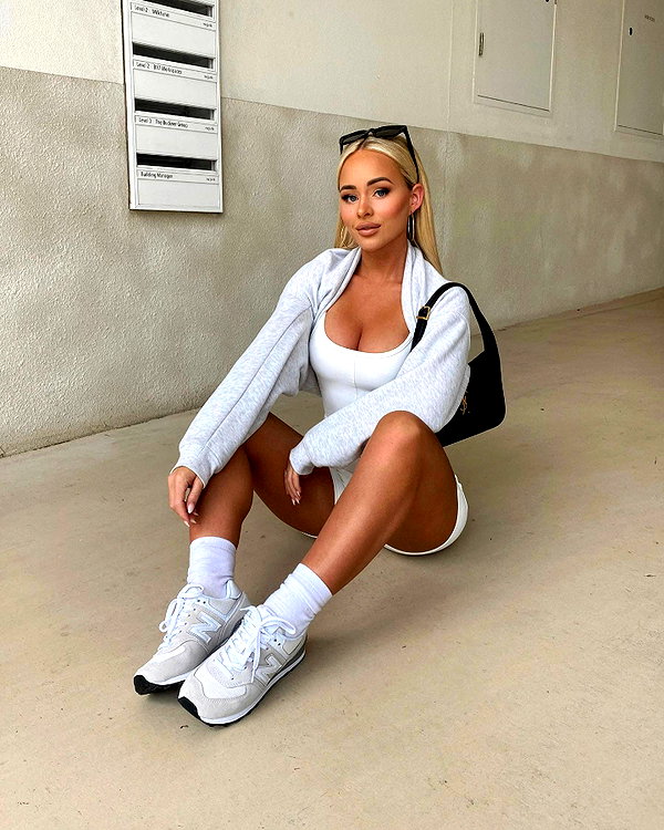 allieauton instagram image archive image