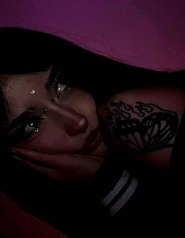 chica.niebla instagram image archive image