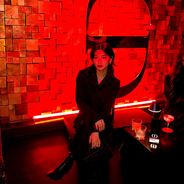 yifan.liii instagram image archive image