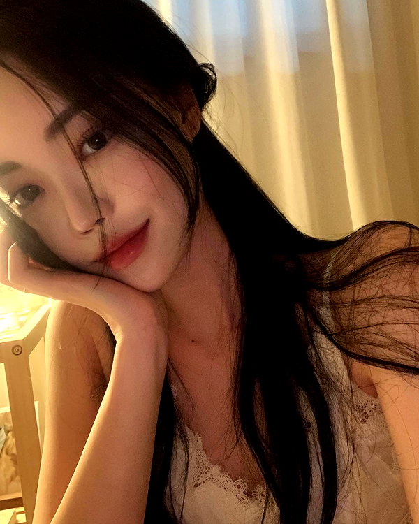 daxbin instagram image archive image