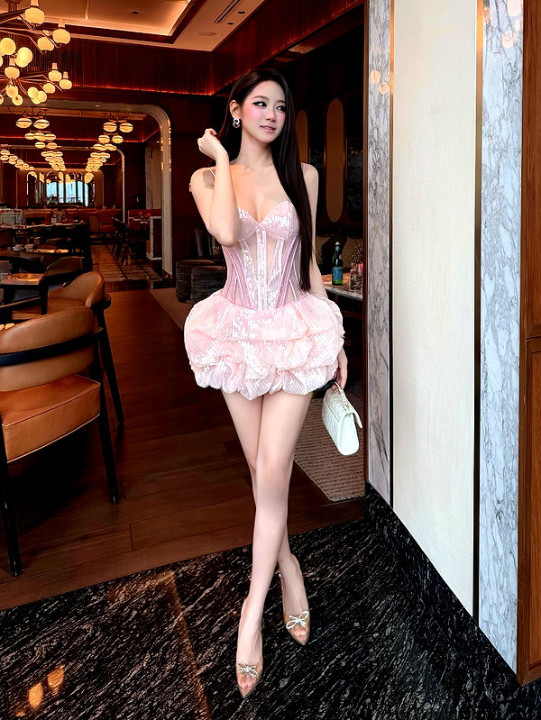 lyhythuedoxinh instagram image archive image