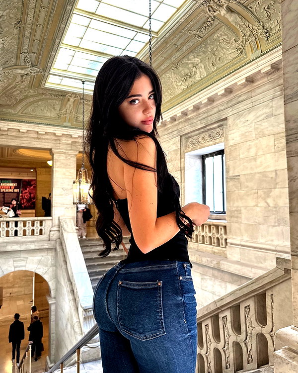 vanessa.rhd instagram image archive image