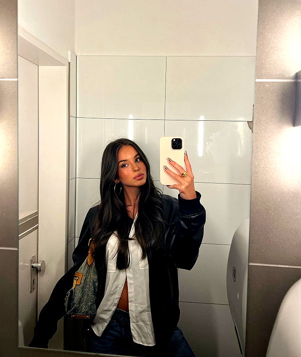 zoeliss instagram image archive image