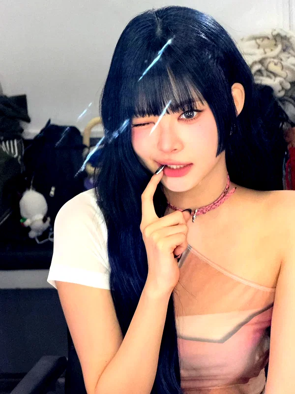 hhh.e_c.v instagram image archive image