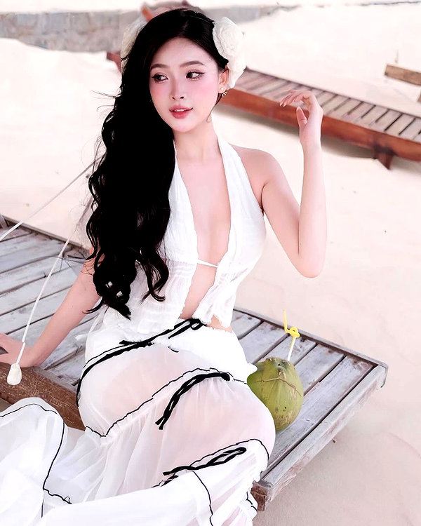lyhythuedoxinh instagram image archive image