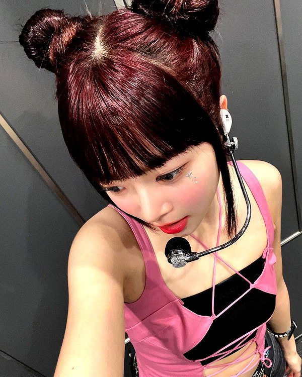 hhh.e_c.v instagram image archive image