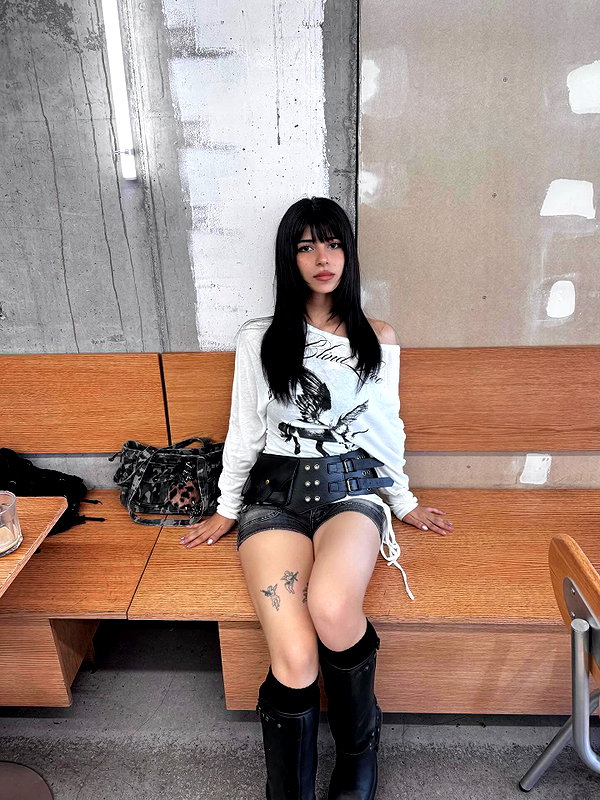 connie.01j instagram image archive image