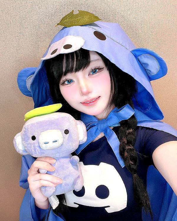 purinn_cos instagram image archive image