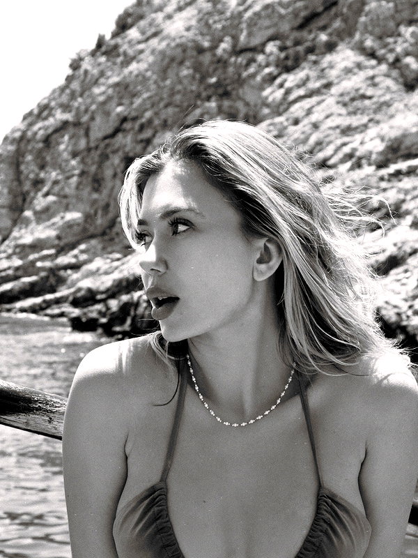 1vecua instagram image archive image