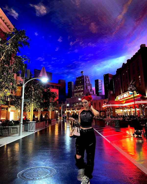 vik4au instagram image archive image