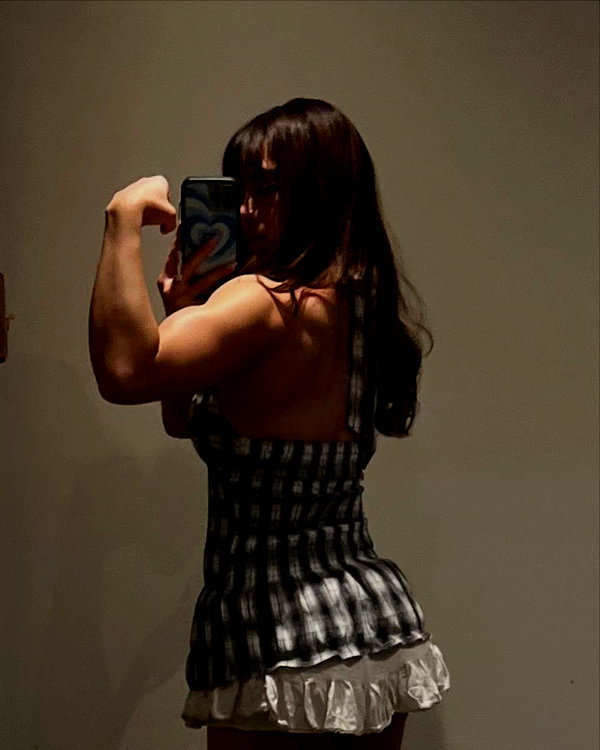 dommymommytiff instagram image archive image