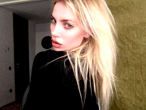 anya4everr instagram image archive image