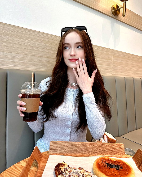 1uvgabi instagram image archive image