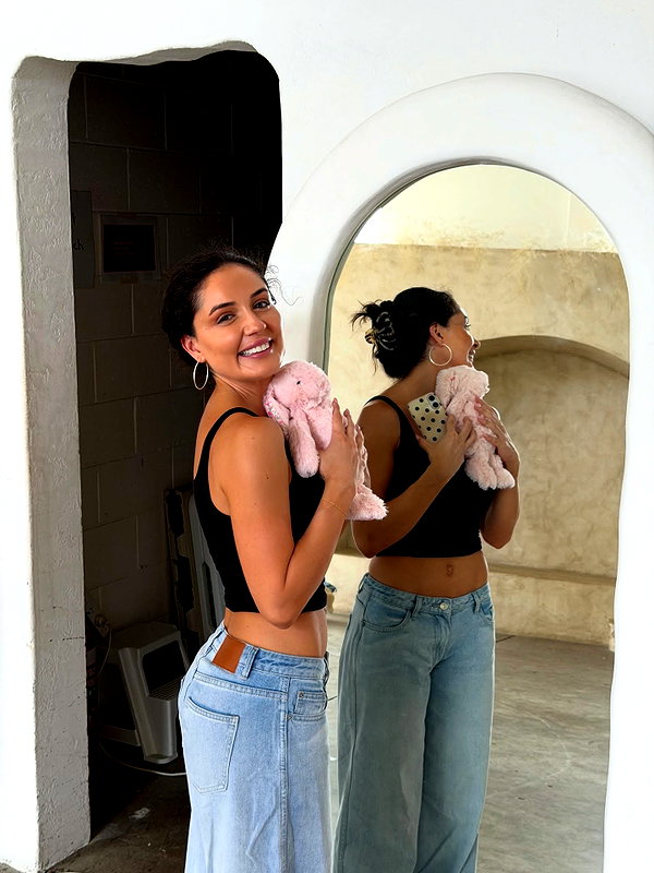 oliviaphillipps instagram image archive image