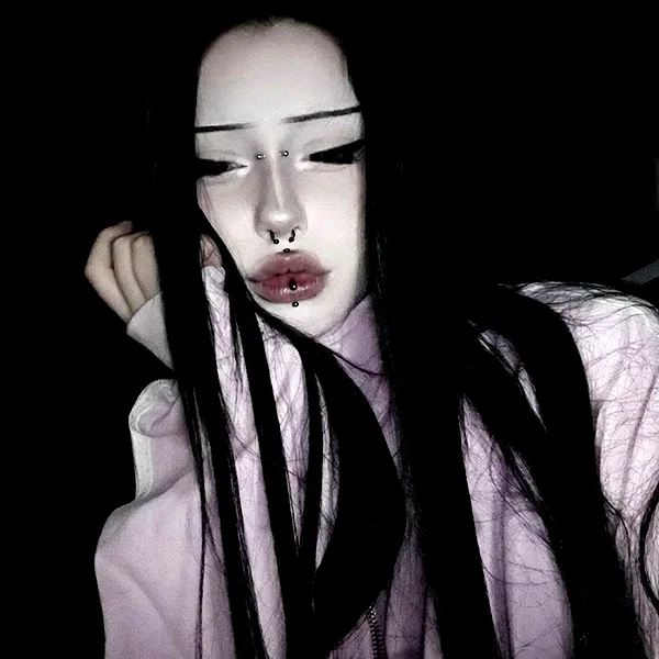 the_dark_pprincessa instagram image archive image