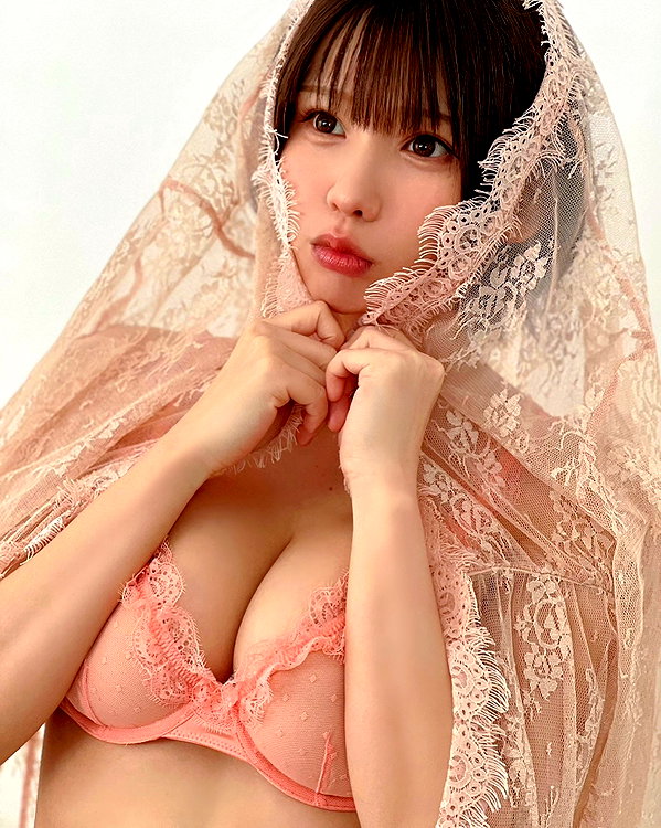 enakorin instagram image archive image