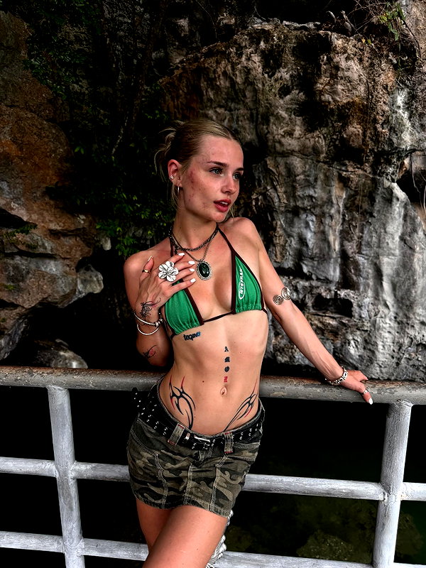 bymonamarie instagram image archive image