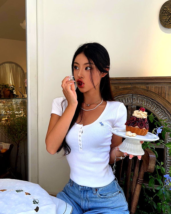 ll.lu1s instagram image archive image