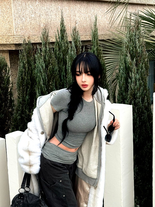 yuna_1_27 instagram image archive image