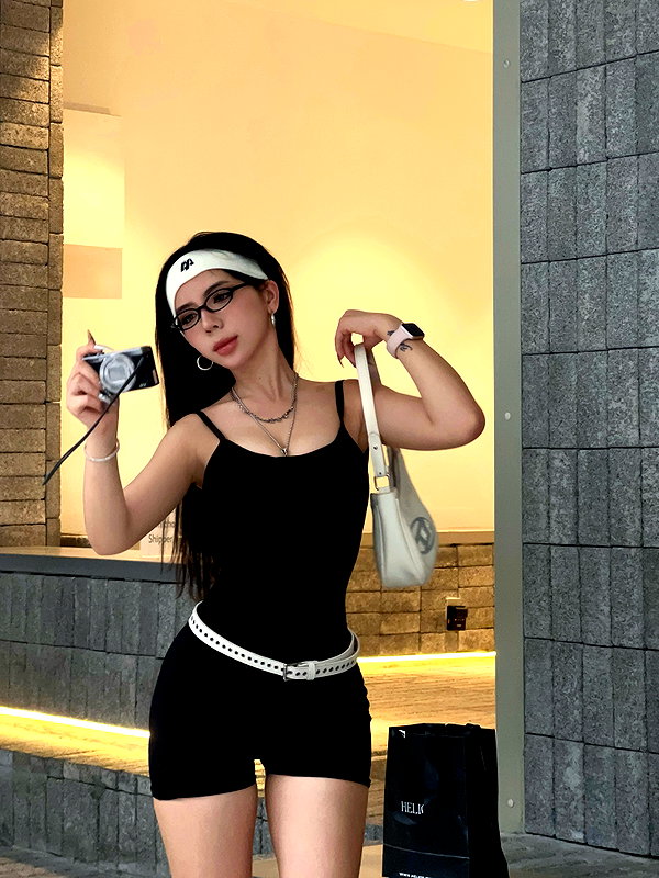 lyhythuedoxinh instagram image archive image