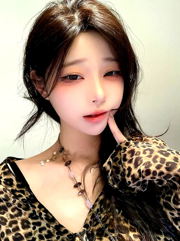 yingyinng_ instagram image archive image