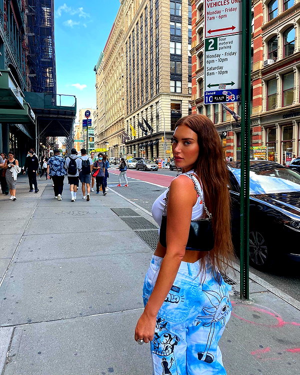 staskaranikolaou instagram image archive image