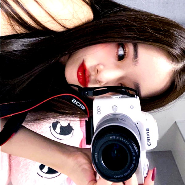 dear.zia instagram image archive image