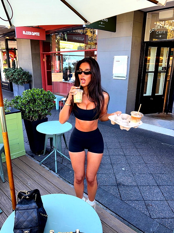 godbless_jess instagram image archive image