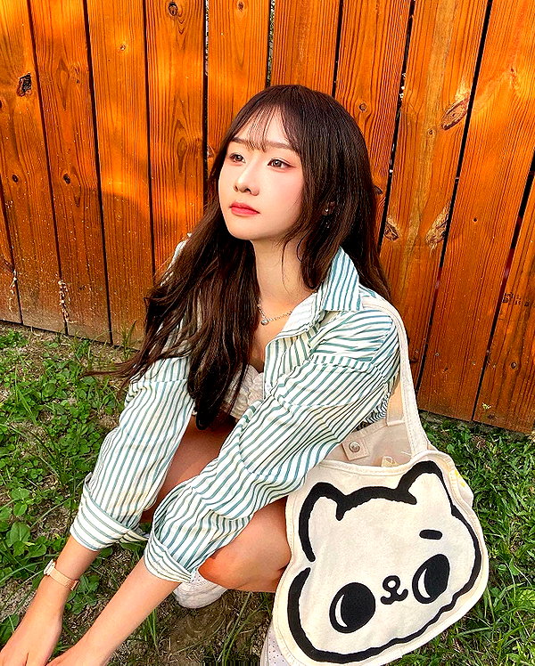 lai_931201 instagram image archive image