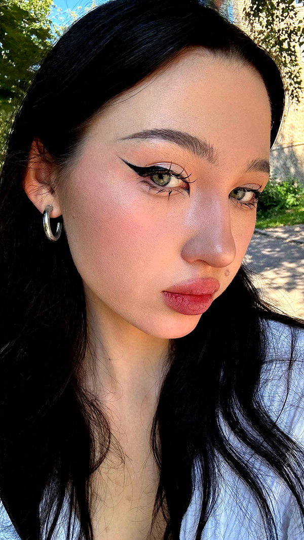 llofreaki instagram image archive image