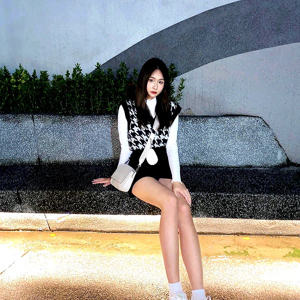 lai_931201 instagram image archive image