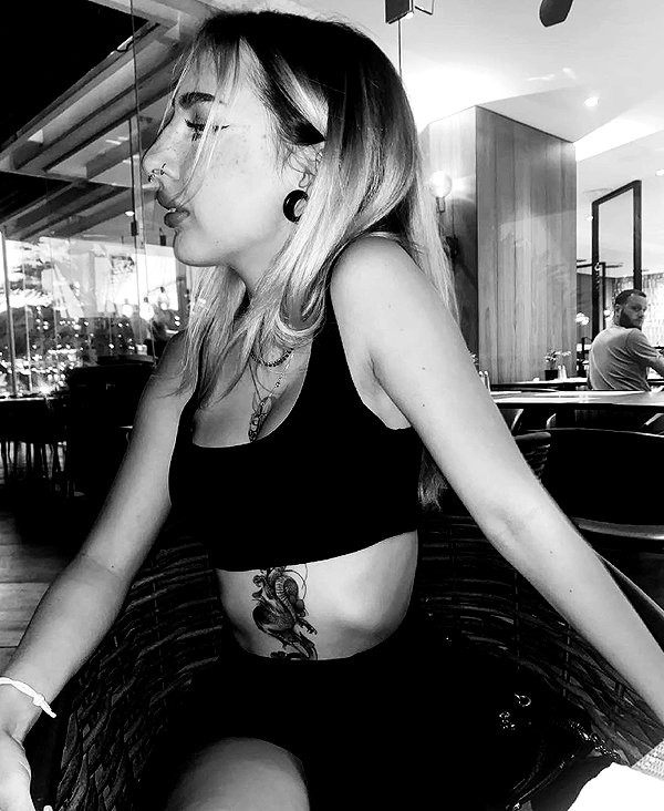 karin_orhov instagram image archive image