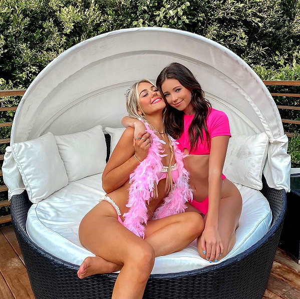 chloerosenbaum instagram image archive image